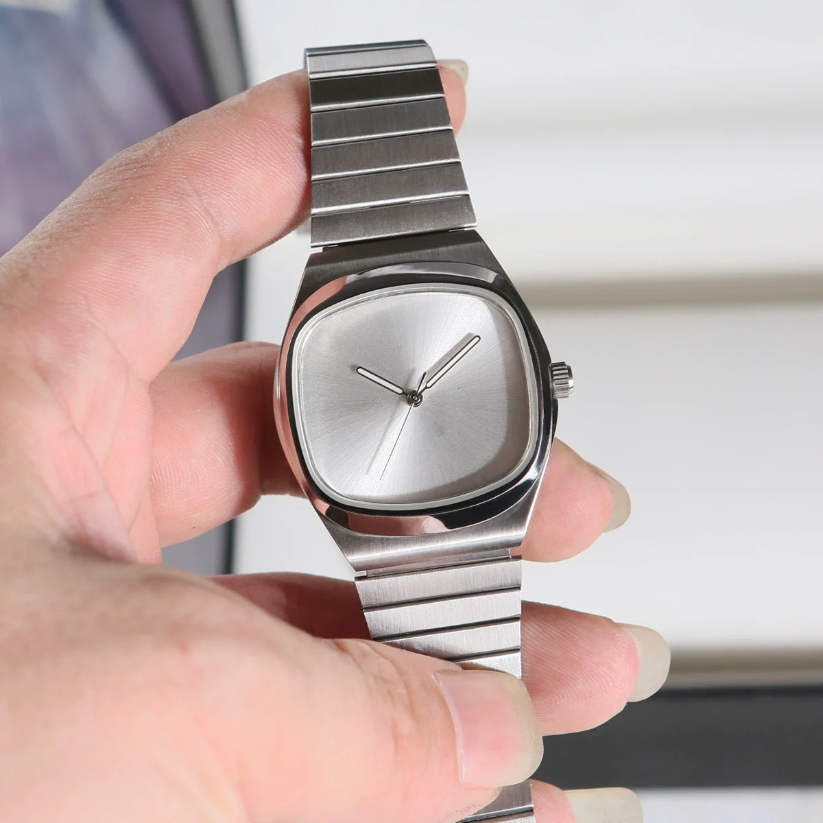 O1CN01zMp1MN2NAn8hT4khu_2216738919923-0-cib.webp Simple Fashion Couple's Watch All-match Steel Quartz Bamboo Steel Band Watch for Young Men and Women - Image 1