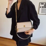 High-end Retro Oil Wax Skin Underarm Bag Women's New Style Simple Commuting Fashion All-match Shoulder Small Square Bag - Image 3
