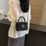 High-End Silver Small Bag for Women New Trendy Fashion Versatile Crossbody Bag Popular Hot-Selling Hand-Held Small Square Bag - Image 3