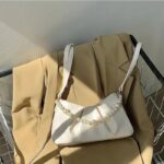 French Versatile White Pleated Cloud Bag for Women New Pearl Chain Armpit Bag Single Shoulder Crossbody Bag for Women - Image 4