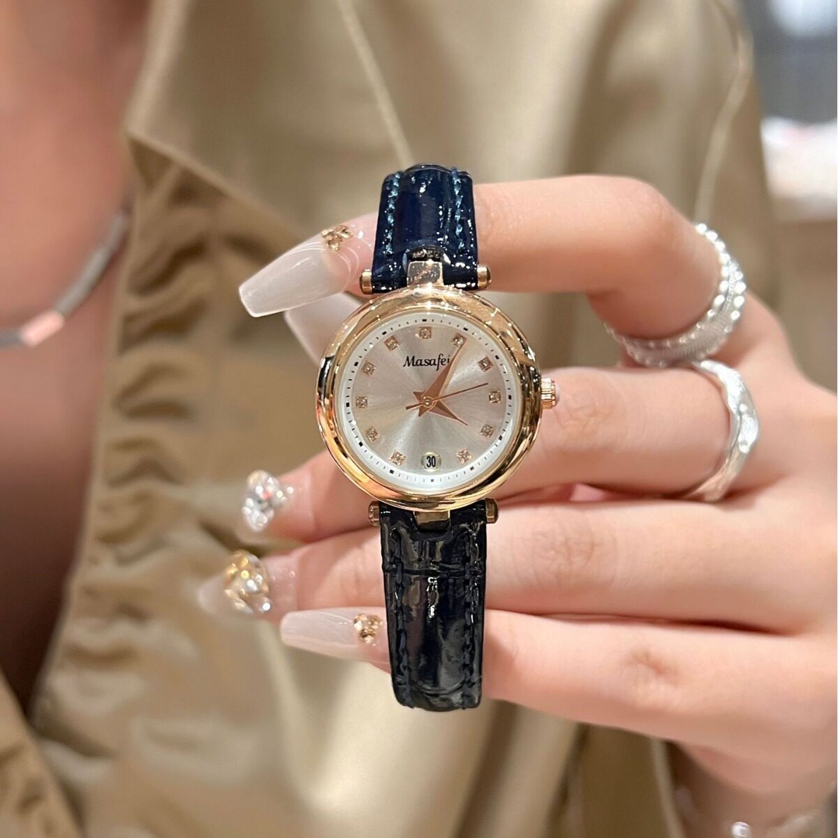 O1CN01EViPDJ1riAI8VFyzp_2218159085664-0-cib.jpg Little Beauty Series Women's Watch Waterproof Quartz Dial Women's Watch Lightweight Luminous Waterproof 30m - Image 1