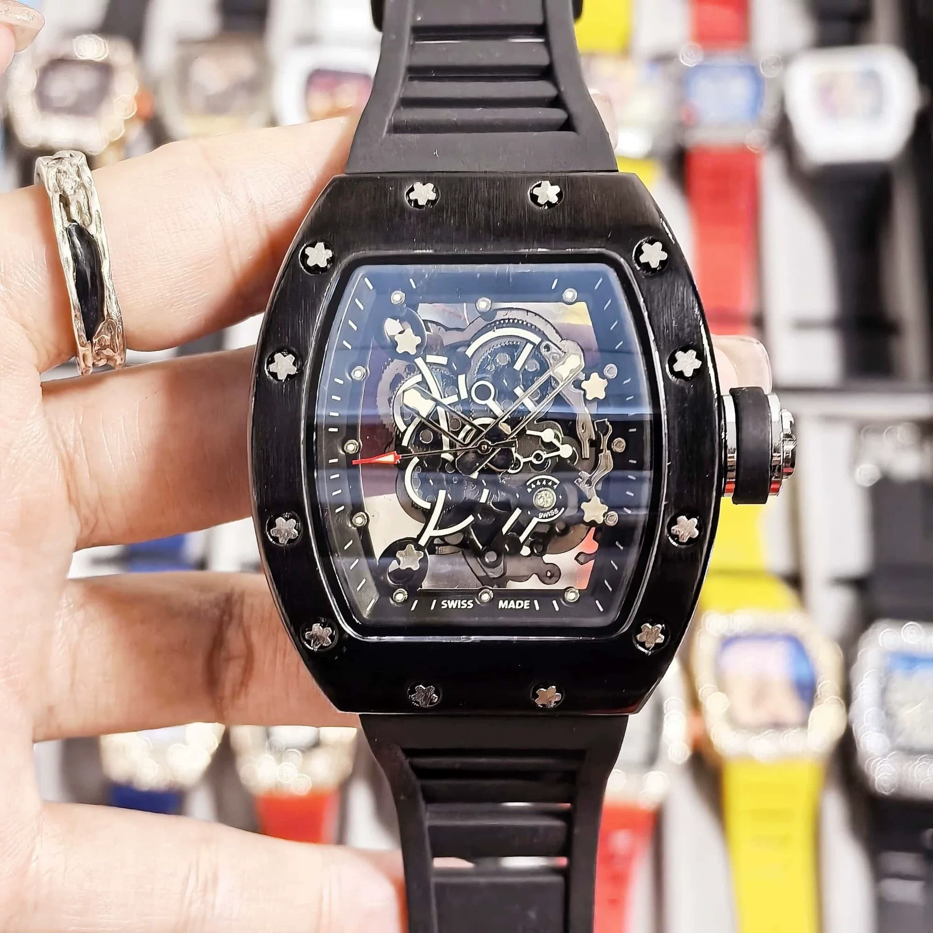 Lixide Barrel-Shaped Black Silicone Watch with Hollow Transparent Bottom Casual Pointer Men's Watch Moon Phase Moon Phase Function 4 undefined