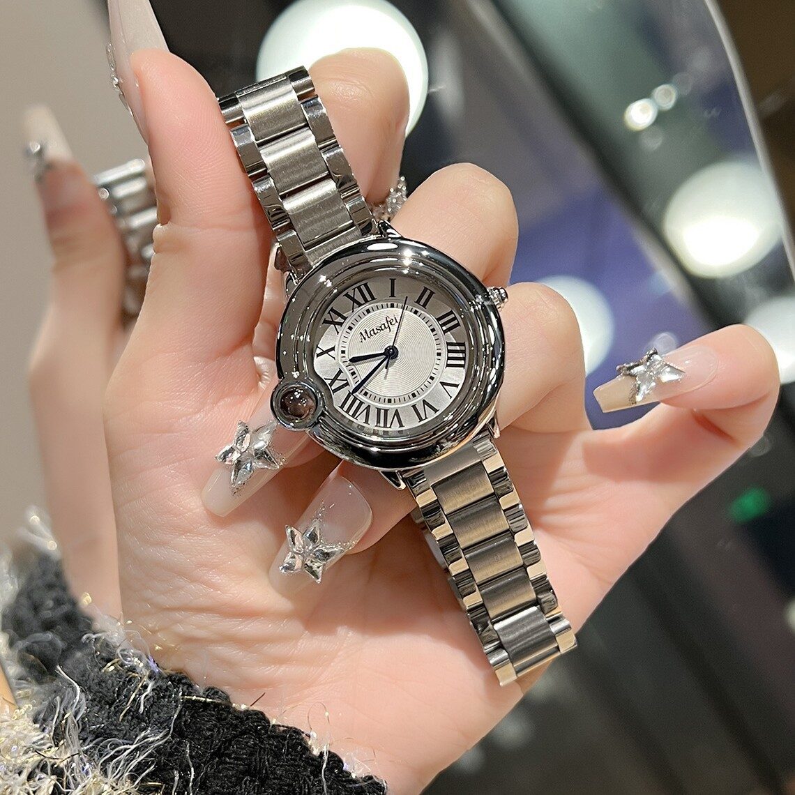 O1CN01bHUQx61Bs32FGlRNE_0-0-cib.jpg Cross-border explosions confession balloon classic blue balloon steel belt fashion explosions tiktok women's watch - Image 1