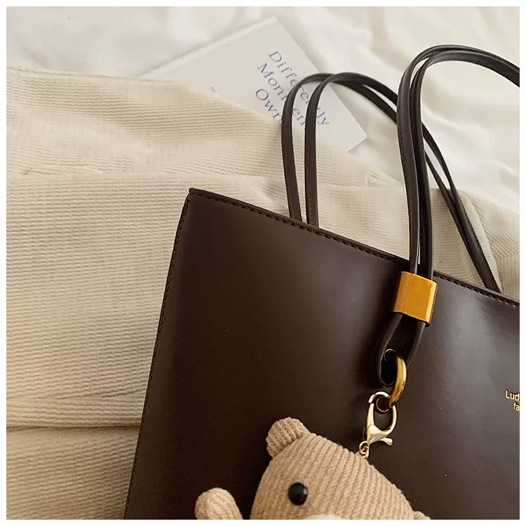 High-End Texture Retro Bag for Women New Large-Capacity Shoulder Commuter Bag Fashionable Personalized Tote Bag Cross-Border 29 O1CN01bd85qG1Eyrja1hO1Y 2216767400421 0 cib