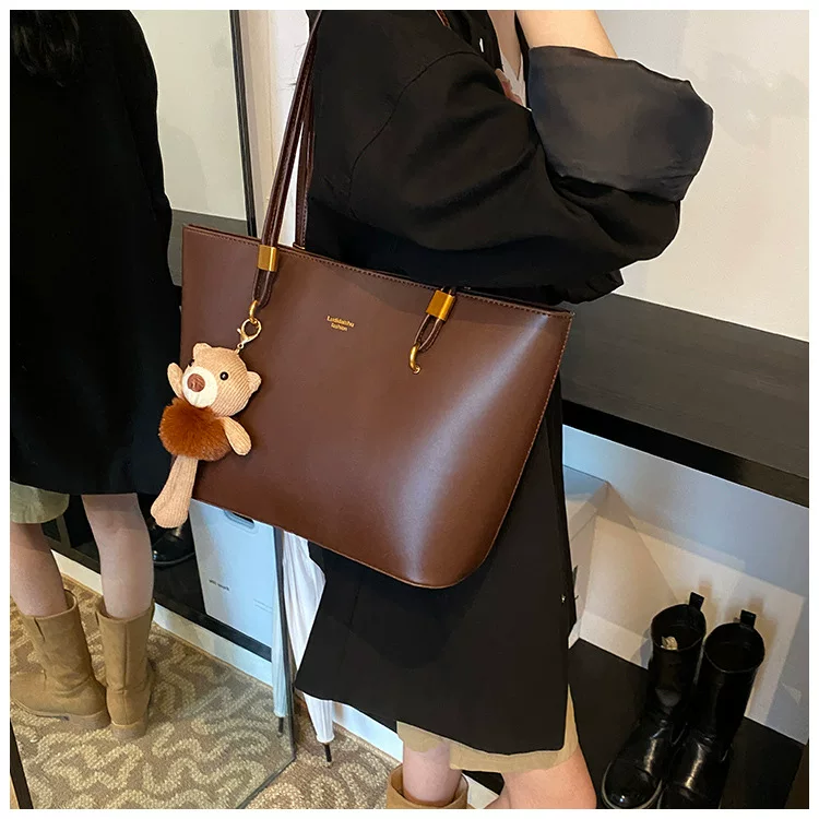 High-End Texture Retro Bag for Women New Large-Capacity Shoulder Commuter Bag Fashionable Personalized Tote Bag Cross-Border 19 O1CN01h2rsYV1EyrjZWwM0P 2216767400421 0 cib