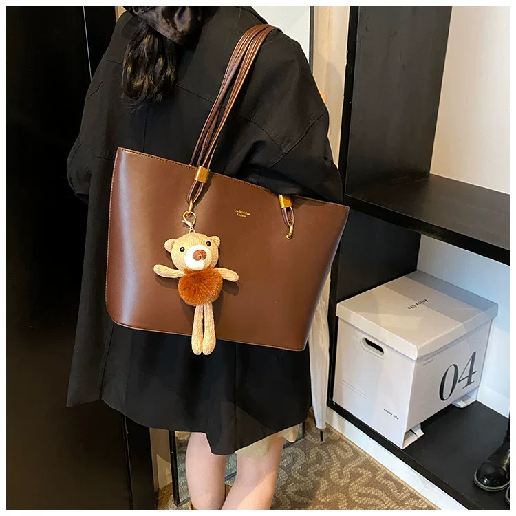 High-End Texture Retro Bag for Women New Large-Capacity Shoulder Commuter Bag Fashionable Personalized Tote Bag Cross-Border 21 O1CN01jpUAon1EyrjbxhAOq 2216767400421 0 cib