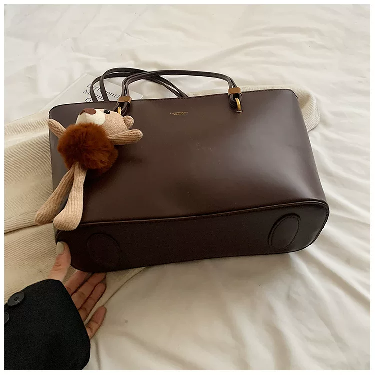 High-End Texture Retro Bag for Women New Large-Capacity Shoulder Commuter Bag Fashionable Personalized Tote Bag Cross-Border 27 O1CN01tEUmCf1EyrjSgvFoO 2216767400421 0 cib