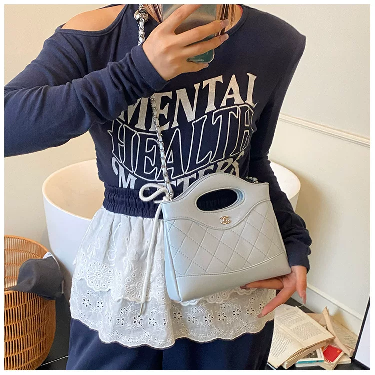 Black and White Panda Contrasting Color Stitching Horizontal Clutch Bag Texture Chain Crossbody Handbag Women's Bag Versatile Commuter Bag 42 O1CN01wxABjV1GVfmzcm0Gh 2217299300628 0 cib