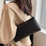 This Year's Popular Bags Are Women's High-End Cross-Body Niche Design Single Shoulder Armpit Bag - Image 3