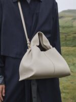 Cloud Dumpling Bag Women's New Cross-border Foreign Trade Popular Portable Lunch Box Bag French Texte Shoulder - Image 3