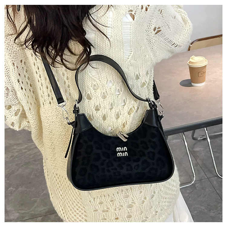 Niche Design Underarm Handbag for Women New High-End Versatile Shoulder Bag Fashionable Leopard Print Crossbody Bag 22 O1CN01YjzOgi1yV4NZFfUf1 2212088006583 0 cib
