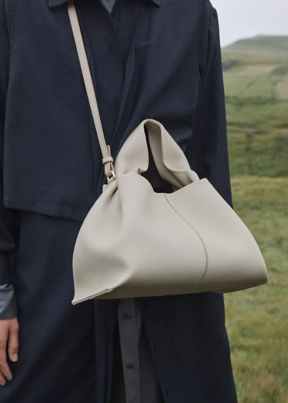 Cloud Dumpling Bag Women's New Cross-border Foreign Trade Popular Portable Lunch Box Bag French Texte Shoulder 6 O1CN01muXdBU1Zy32N8YMpr 3909853262 0 cib