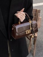 Fashionable Hand Carrying Small Square Bag Women's Early Spring New Korean Solid Color Retro Crossbody Bag Texturized Niche Shoulder Bag - Image 2