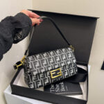 New Vintage Printed Texturized Hand Shoulder Bag Casual Fashion Western Style Shoulder Crossbody Small Square Bag Bags
