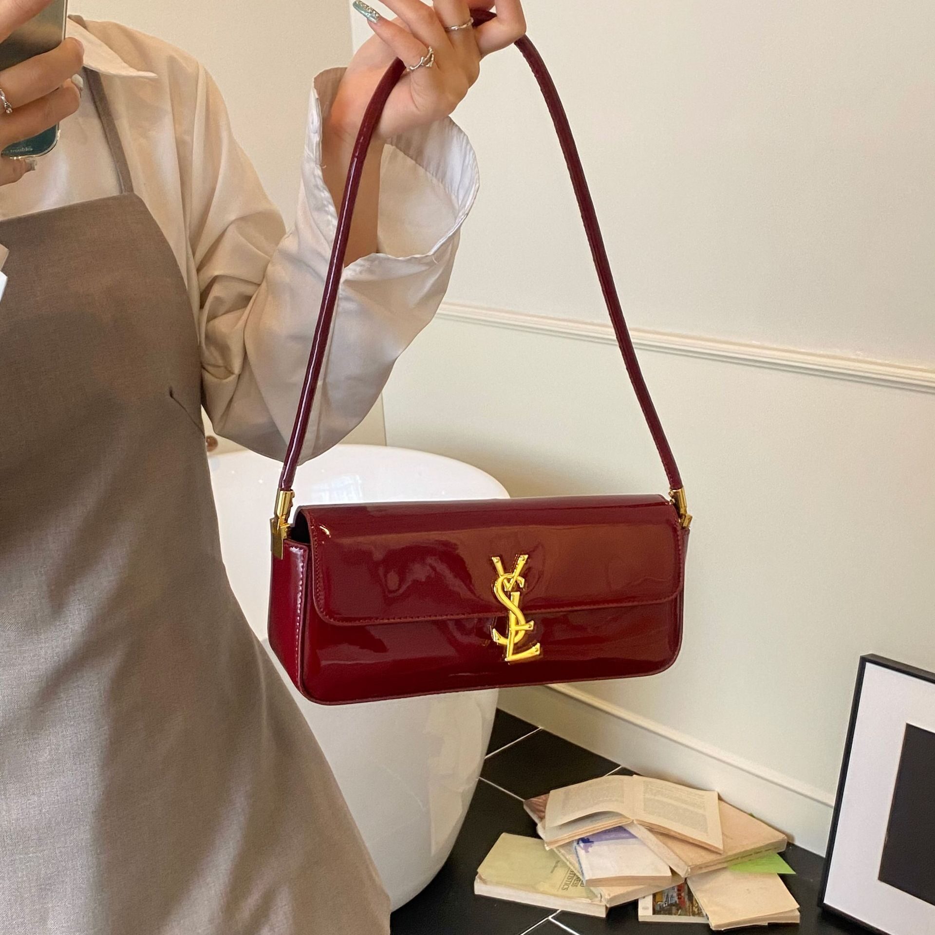 O1CN01HScoU72DKjfTbu5Ao_2217723298591-0-cib.jpg Cross-Border High-End Yangshulin Underarm Bag, Fashionable, Simple, Light Luxury Bags, Versatile Shoulder Bag, High-End Foreign Trade Small Square Bag - Image 1