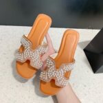 Slippers Summer new female Korean casual rhinestone slippers wholesale - Image 4