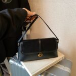 High-End Light Luxury Small Square Bag, Stylish Women's Commuter Korean Niche Fashion Chain Underarm Bag - Image 4