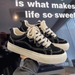 Trendy Men's Skate Shoes American Niche Casual Shoes Autumn New Versatile Thick-Soled Red Canvas Shoes for Men - Image 4