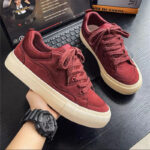 Trendy Men's Skate Shoes American Niche Casual Shoes Autumn New Versatile Thick-Soled Red Canvas Shoes for Men - Image 2