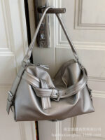 New Trendy Retro Tote Bag Fashionable Versatile Shoulder Bag Large Capacity Crossbody Bag - Image 3