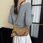 New Style Elegant Stylish Fashion Trendy Retro Simple Small Square Bag Single Shoulder Crossbody Bag - Image 4