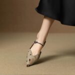 Autumn Pointed Toe Leopard Print Closed-Toe Sandals for Women, Flat Fashion One-Strap Half Slippers with Open Back Women's Shoes - Image 2