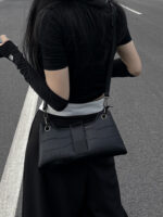 High-end Shoulder Underarm Bag Women's  New Trendy Fashion Internet Trendy Niche Design Popular Texture Crossbody Bag - Image 2
