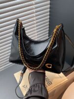 Spring New Style Handheld French Oil Wax Leather Shoulder Bucket Crossbody Underarm Women's Large Capacity Versatile Bag - Image 5