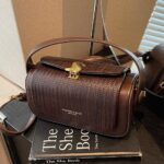 Niche Design Pillow Bag Women's Crossbody Bag New Fashion Commuter Women's Bag High-End Light Luxury Women's Handbag - Image 4