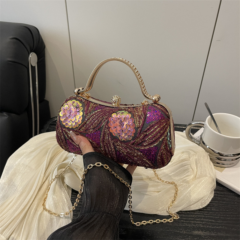 O1CN01BHHYVD26QxmTK3VuC_2220622377657-0-cib.jpg Niche Retro Box Bag for Women New Fashion Wrist Bag Single Shoulder Crossbody Bag High-End National Style Cheongsam Bag - Image 1